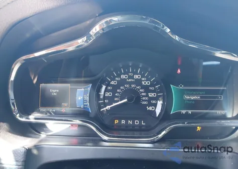 2017 Lincoln Mkt Livery z USA, uszkodzony, nr VIN 2LMHJ5NKXHBL01358